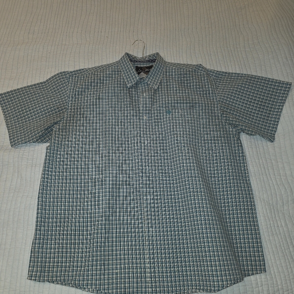 3 George Strait, 1 Cinch and 1 Cody James. 3x short sleeve shirt lot - Picture 4 of 15